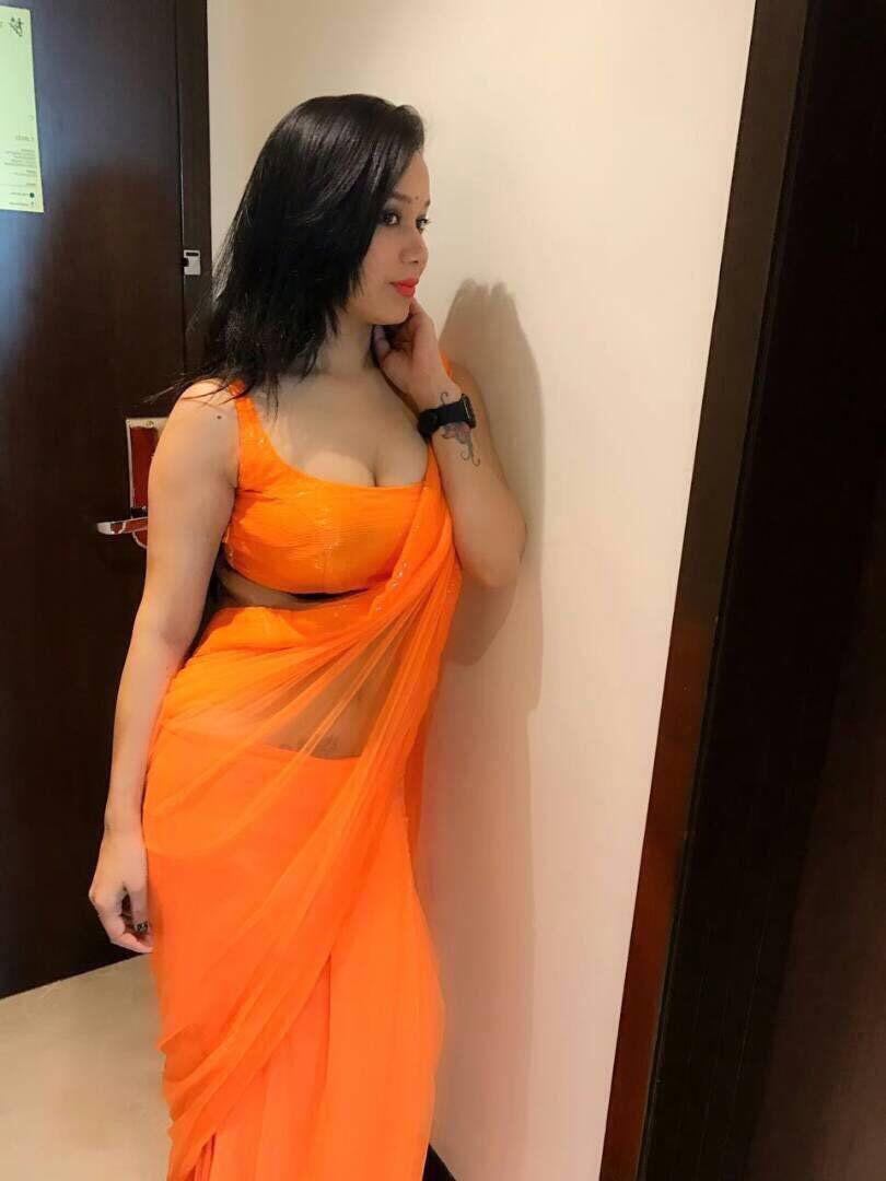 Call Girls In Sector 5 Noida 8448334181 Escort ServiCe In Delhi NCR
